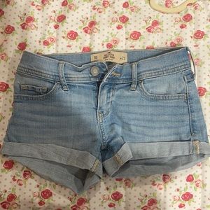 low rise hollister light wash shorts